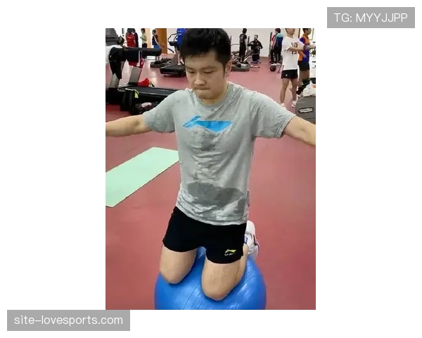 樊振东训练完顺手买辆超跑？